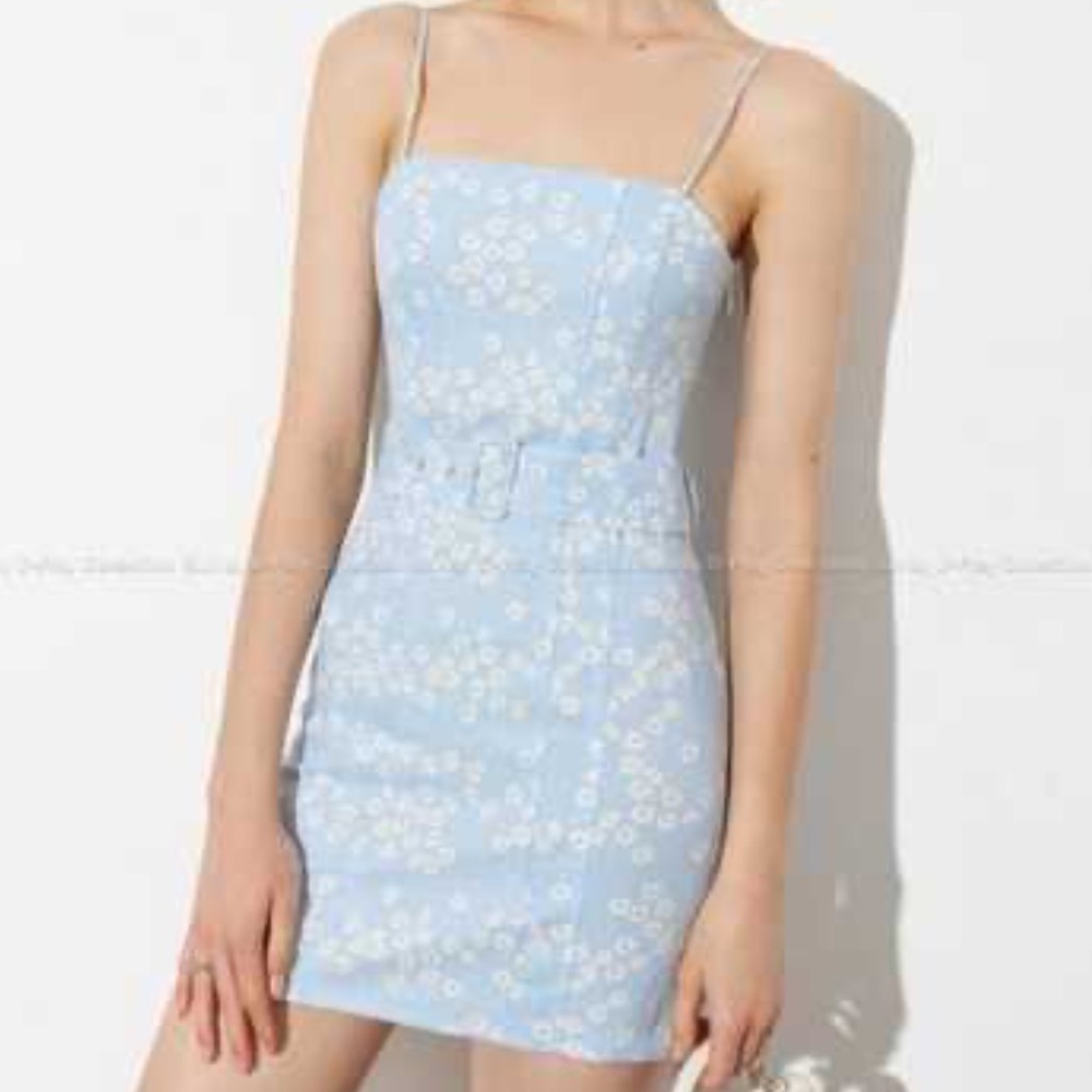 Zara NWOT  body con mini Blue floral Dress with belt